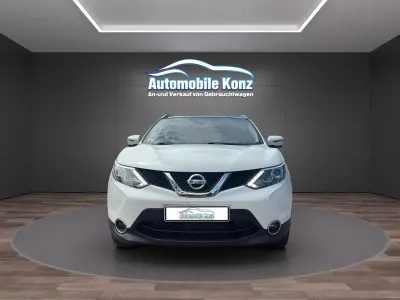 Gebraucht Nissan Qashqai N-Vision 131 PS (96 kW) 2016 Weiß SUV