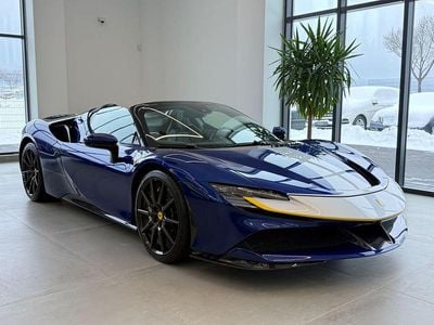 Gebraucht Ferrari SF90 1001 PS (736 kW) 2024 Blau Cabrio
