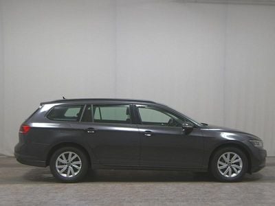 Usata VW Passat 150 CV (110 kW) 2022 Grigio Station wagon
