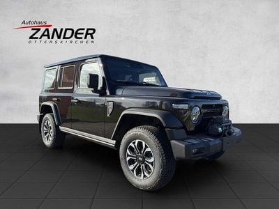 Neu BAW 212 166 PS (122 kW) 2026 Schwarz SUV