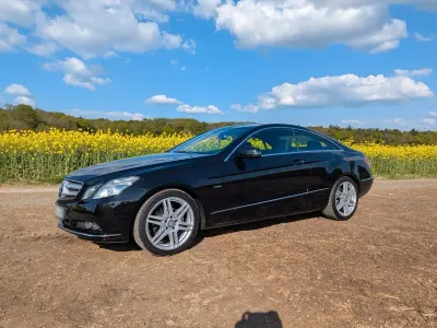 Gebraucht Mercedes E200 Avantgarde 184 PS (135 kW) 2010 Schwarz Coupé