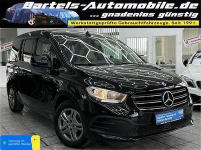 Gebraucht Mercedes T180 Style 116 PS (85 kW) 2024 Lackfarbe loparitschwarz metal Van / Kleinbus