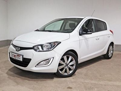 Gebraucht Hyundai i20 Edition 86 PS (63 kW) 2014 Weiß Kleinwagen