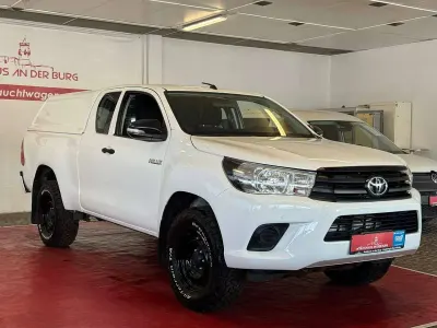 Gebraucht Toyota HiLux 150 PS (110 kW) 2017 Weiß Pickup