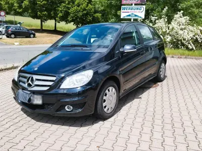 Gebraucht Mercedes B160 105 PS (77 kW) 2011 Schwarz Kleinwagen
