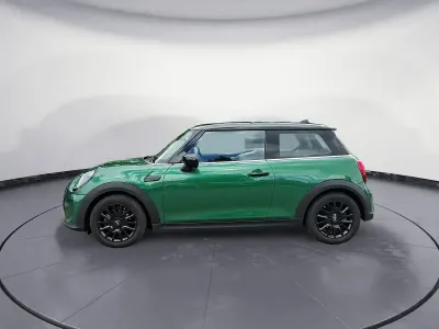 Gebraucht Mini Cooper Classic 136 PS (100 kW) 2023 Grün Kleinwagen