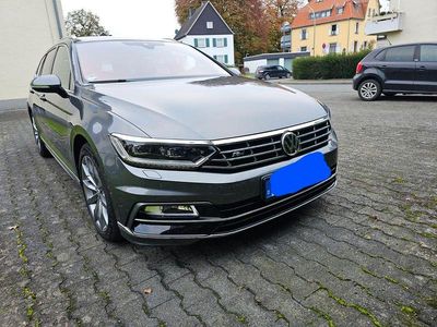 Gebraucht VW Passat R-line 179 PS (131 kW) 2017 Grau Limousine