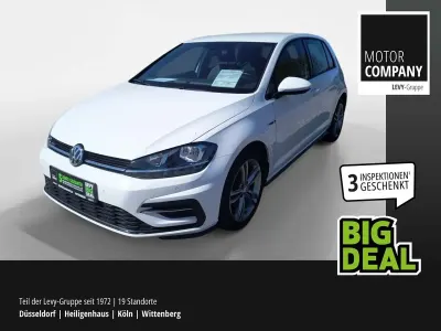 Gebraucht VW Golf VII Comfortline 116 PS (85 kW) 2019 Weiß Limousine
