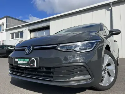 Gebraucht VW Golf VIII Style 131 PS (96 kW) 2024 Uranograu Limousine