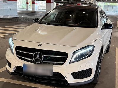 Gebraucht Mercedes GLA200 AMG 136 PS (100 kW) 2016 Weiß SUV