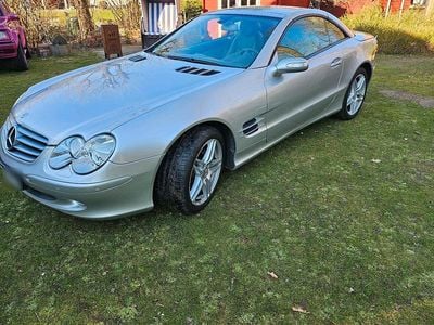 Usata Mercedes SL350 264 CV (194 kW) 2004 Argento Cabrio