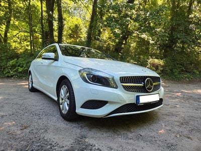 Weiß Gebraucht 2014 Mercedes A180 Edition Limousine | 10.499 € (Guter Preis)