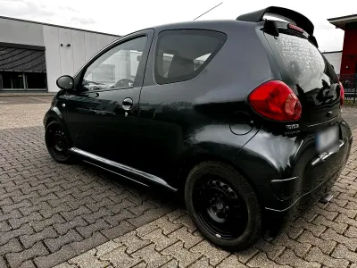 Brugt Toyota Aygo 69 HK (50 kW) 2007 Grå Hatchback