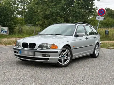 Gebraucht BMW 520 115 PS (84 kW) 2003 Silber Limousine