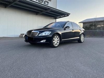 Schwarz Gebraucht 2008 Mercedes S450 Limousine | 10.000 €