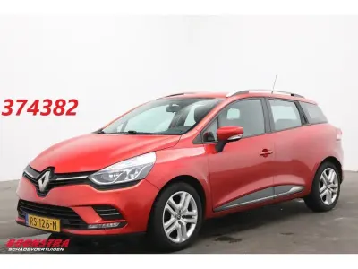 Gebraucht Renault Clio Zen 90 PS (66 kW) 2018 Rot Kombi