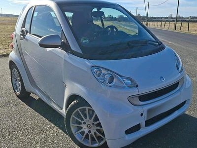 Second-hand Smart ForTwo Coupé Passion 71 CP (52 kW) 2010 Alb Coupe