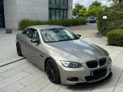 Gebraucht BMW 325 Cabriolet 218 PS (160 kW) 2009 Gold Cabrio