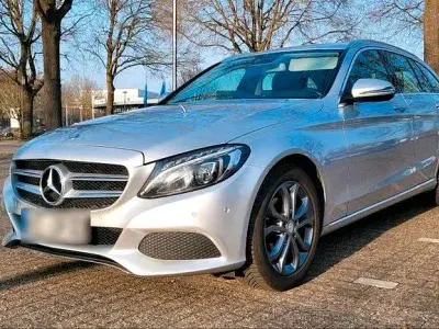 Gebraucht Mercedes C180 Avantgarde 156 PS (114 kW) 2016 Silber Kombi