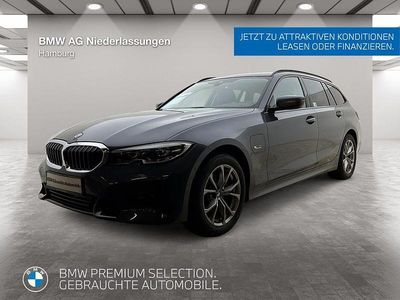 Grau Gebraucht 2022 BMW 320e Sport Line Kombi | 31.287 € (Fairer Preis)