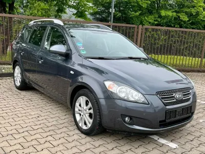 Gebraucht Kia Ceed LX 116 PS (85 kW) 2009 Grau Kleinwagen