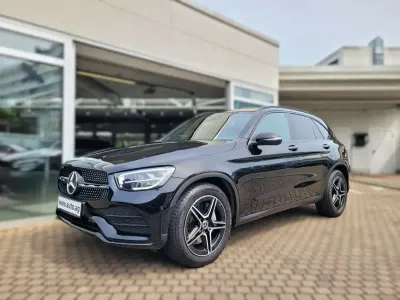 Gebraucht Mercedes GLC220 AMG line 194 PS (142 kW) 2020 Schwarz SUV