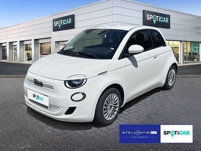Gebraucht Fiat 500e La Prima 86 kW (118 PS) 2023 Weiß Kleinwagen