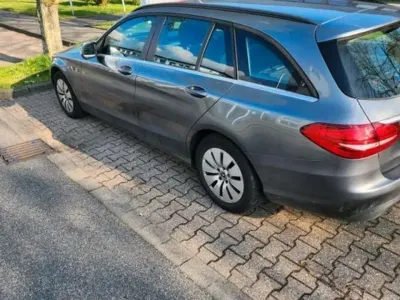 Second-hand Mercedes C220