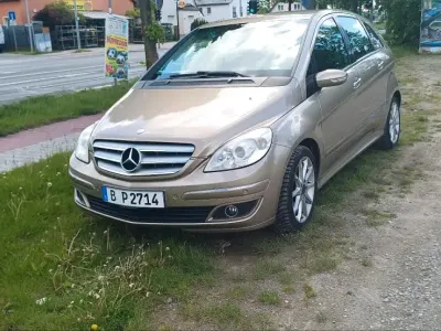 Używany Mercedes B170