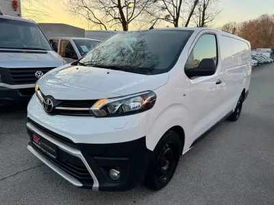 Używany Toyota Proace 144 KM (105 kW) 2022 Biały Minivan