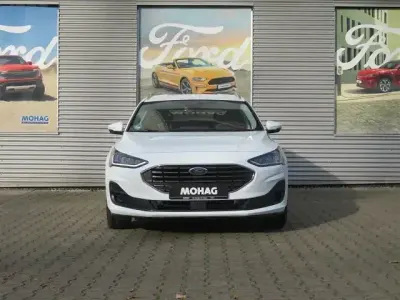 Gebraucht Ford Focus Titanium 125 PS (91 kW) 2024 Weiss Kombi