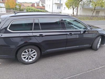 Gebraucht VW Passat Business 150 PS (110 kW) 2022 Schwarz Kombi
