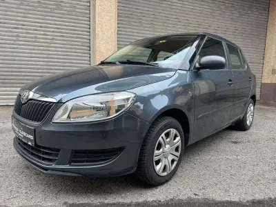 Gebraucht Skoda Fabia Cool Edition 86 PS (63 kW) 2014 Grau Limousine