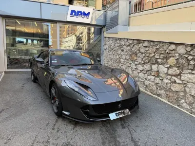 Gebraucht Ferrari 812 799 PS (587 kW) 2020 Grau