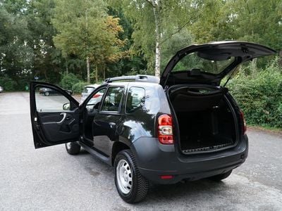 Gebraucht Dacia Duster 105 PS (77 kW) 2014 Schwarz metallic SUV