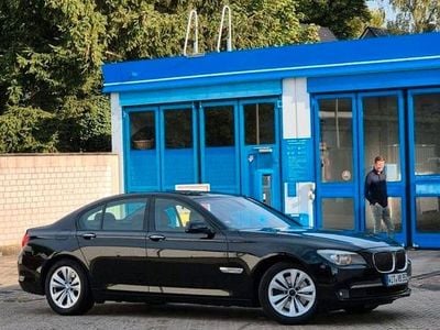 BMW 730