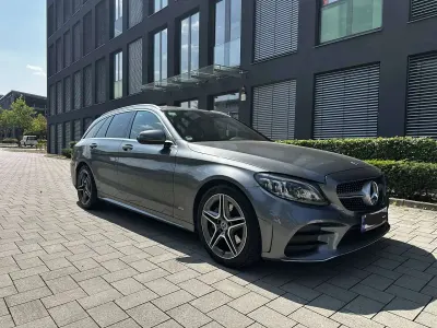Gebraucht Mercedes C200 AMG line 184 PS (135 kW) 2018 Grau Kombi