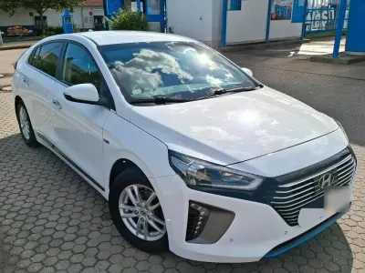 Gebraucht Hyundai Ioniq 104 PS (76 kW) 2018 Weiß Kleinwagen