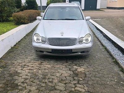 Mercedes C200