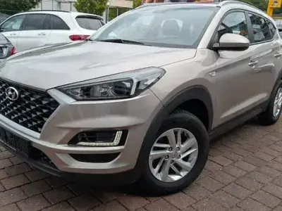 Gebraucht Hyundai Tucson 132 PS (97 kW) 2019 Grau SUV