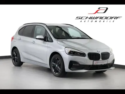Gebraucht BMW 218 Active Tourer Sport Line 140 PS (102 kW) 2019 Silber Van / Kleinbus