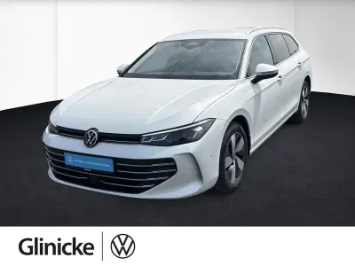 Gebraucht VW Passat IQ Drive 150 PS (110 kW) 2025 Weiß Kombi