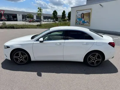 Gebraucht Mercedes A180 136 PS (100 kW) 2020 Weiß Limousine