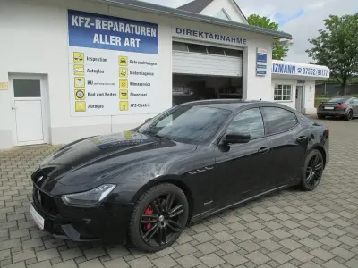 Gebraucht Maserati Ghibli 349 PS (256 kW) 2021 Schwarz Limousine