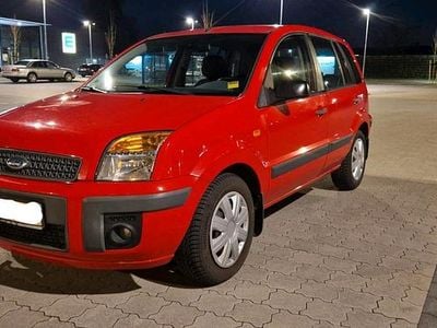 Gebraucht Ford Fusion 80 PS (58 kW) 2008 Rot Kleinwagen