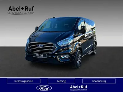 Gebraucht Ford Transit Tourneo Titanium 131 PS (96 kW) 2022 Obsidianschwarz Van / Kleinbus
