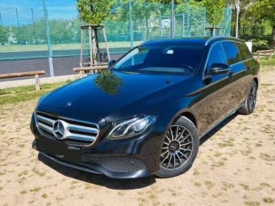 Gebraucht Mercedes E220 194 PS (142 kW) 2018 Schwarz Kombi