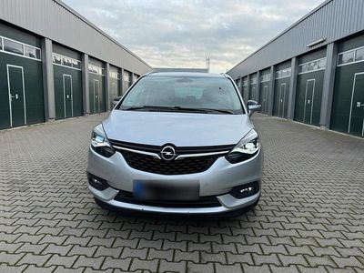 Gebraucht Opel Zafira 170 PS (125 kW) 2018 Silber Van / Kleinbus