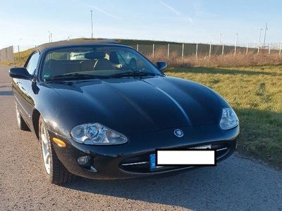 Jaguar XK8