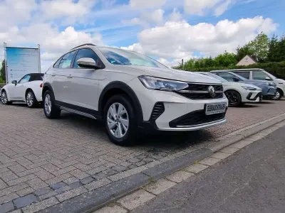 Gebraucht VW Taigo Life 110 PS (80 kW) 2023 Grau (ascotgrau) SUV